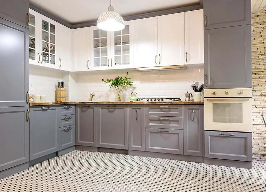 4 pasos para renovar tu cocina con pintura  Pintar muebles cocina, Pintar  gabinetes de cocina, Muebles de cocina